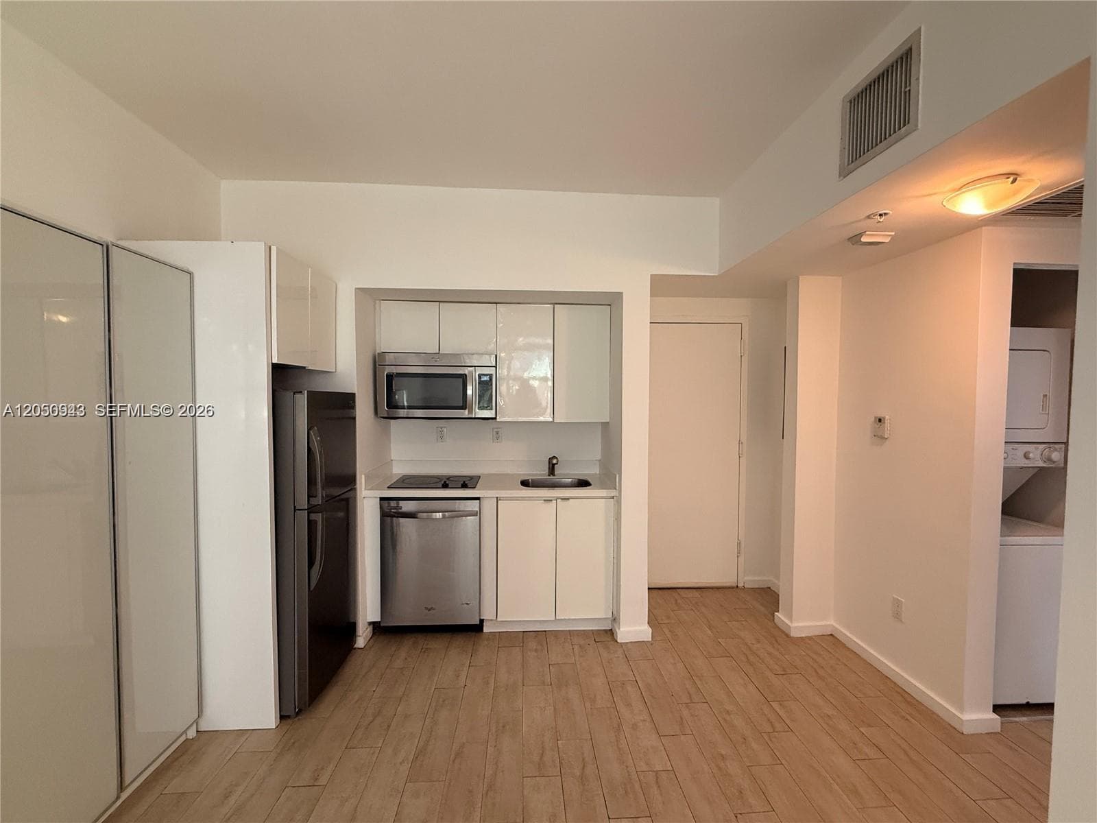 1611 Meridian Ave # 202, Miami Beach, FL 33139 photo 4