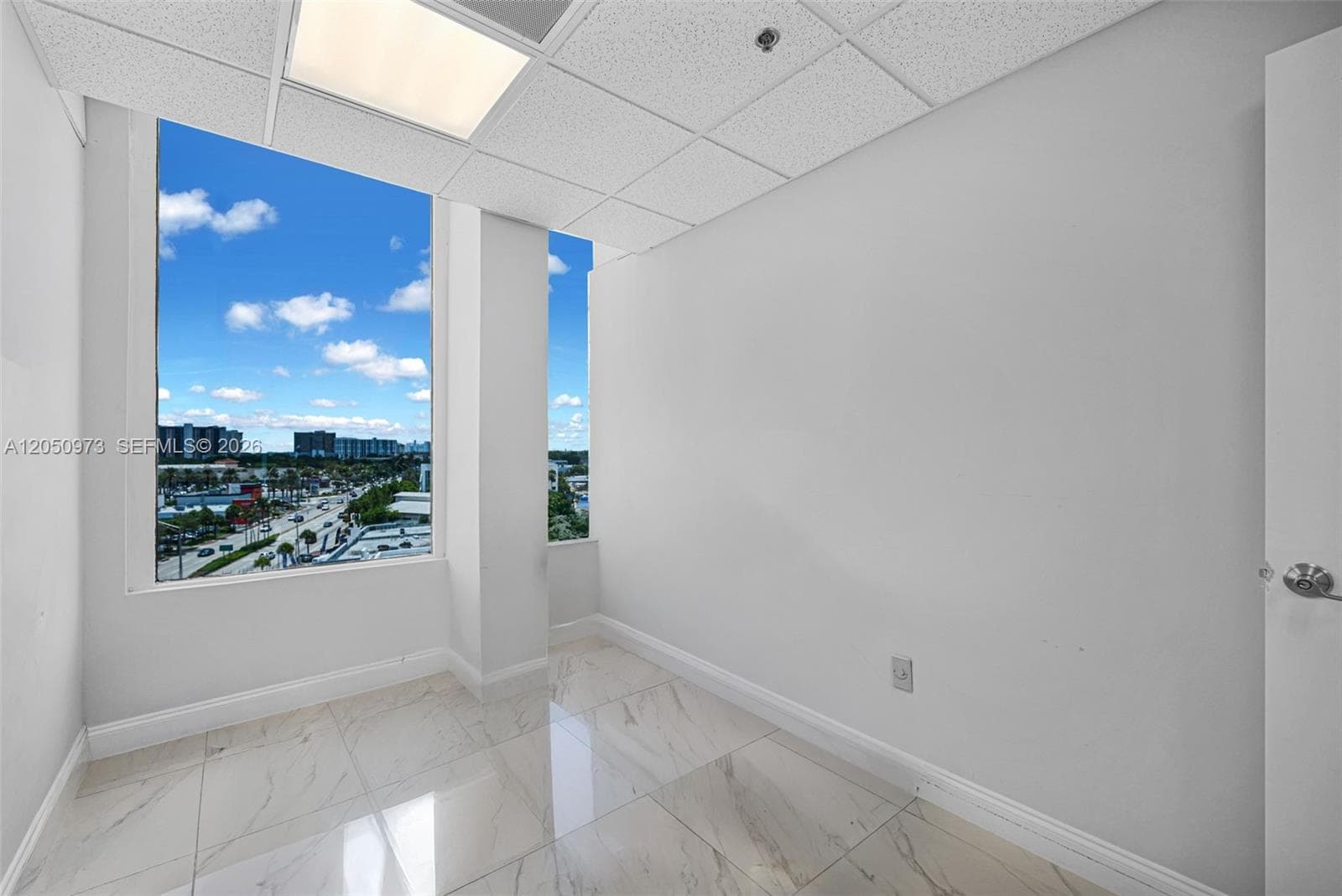 12550 Biscayne Blvd # 702, North Miami, FL 33181 photo 3