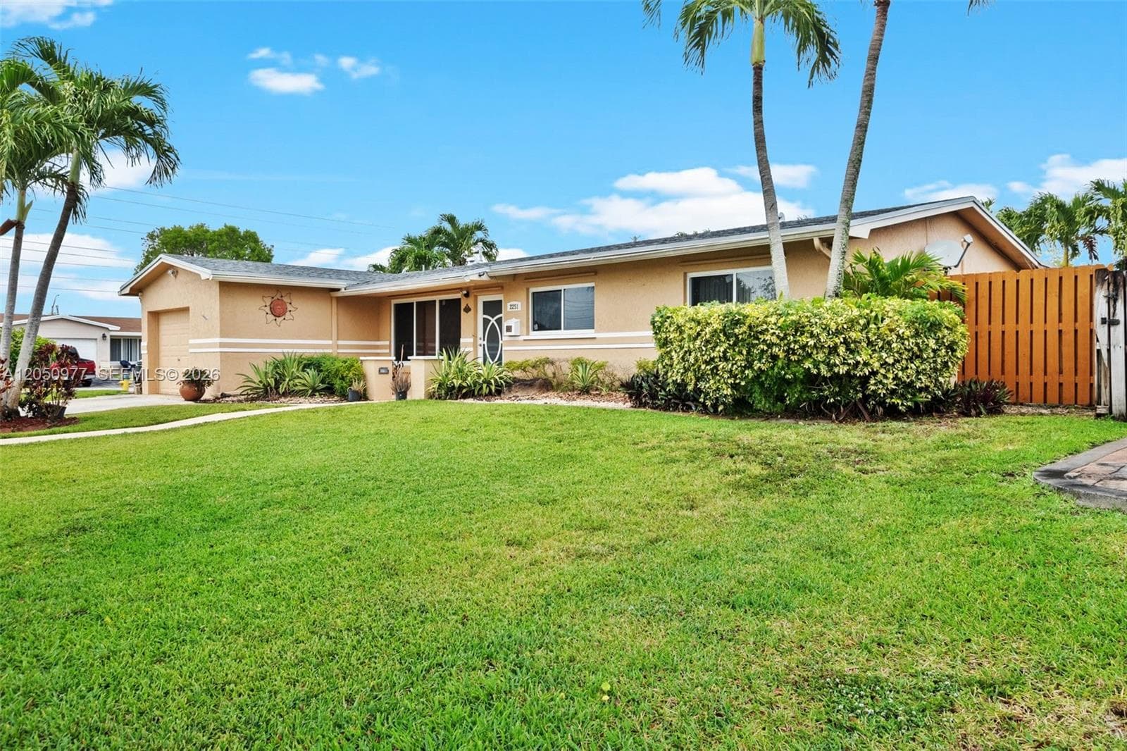 2251 NW 87th Ave, Pembroke Pines, FL 33024 photo 3