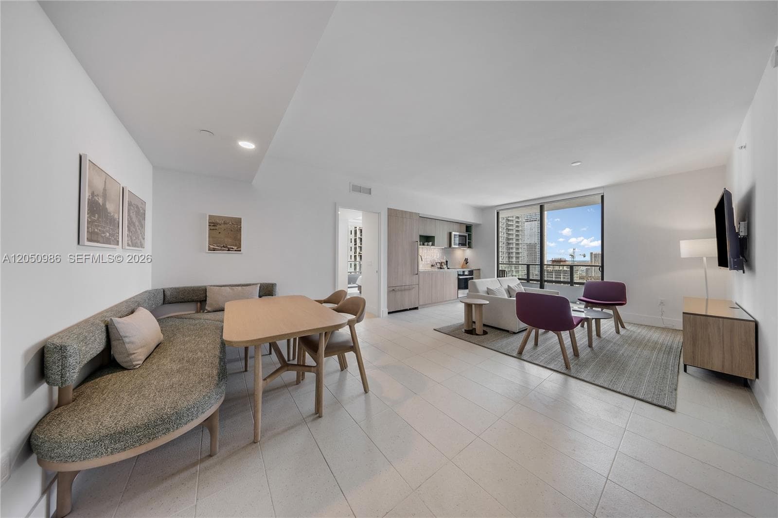 159 NE 6 Street # 2402, Miami, FL 33132 photo 2