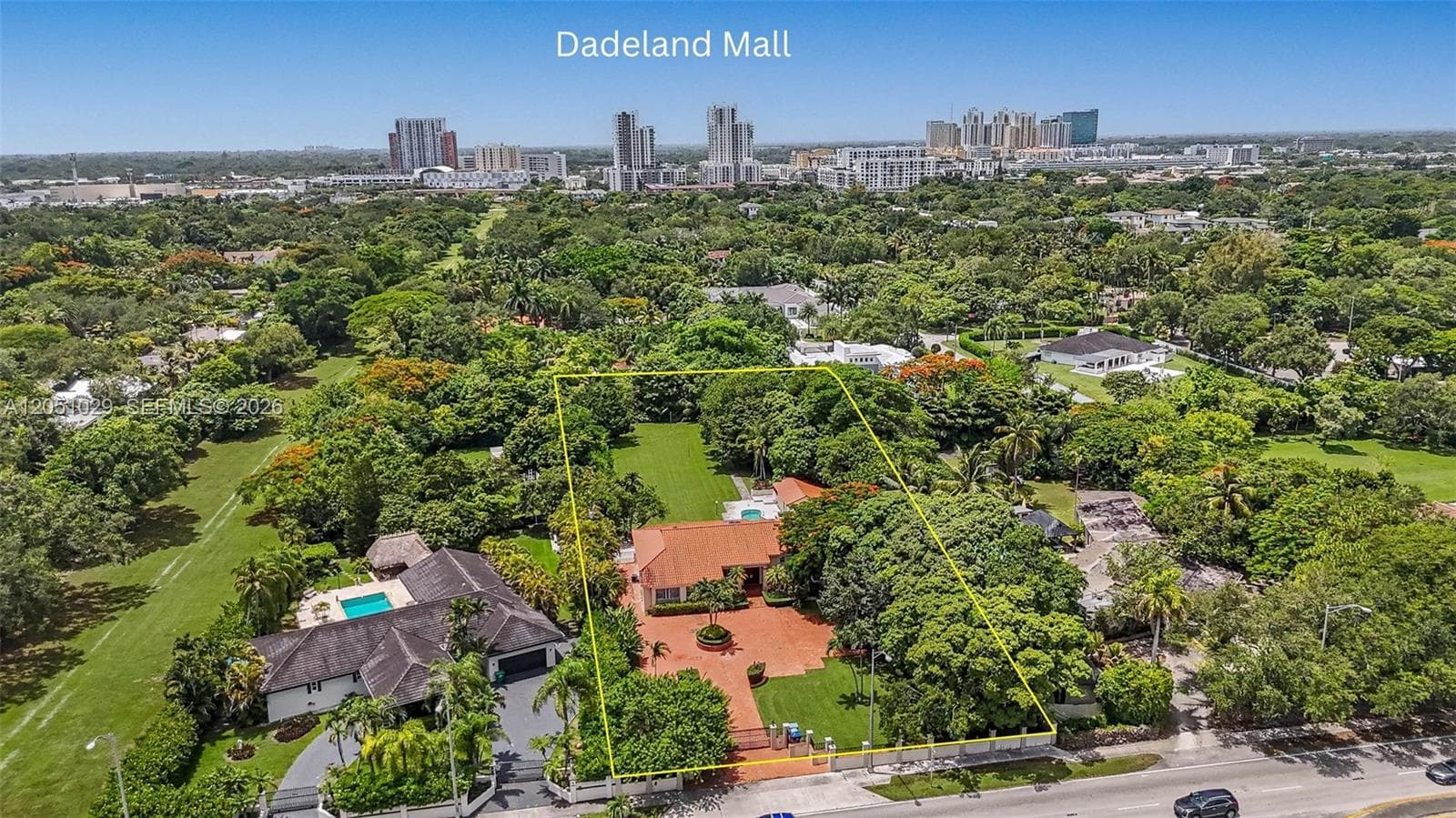 7030 Sunset Dr, Miami, FL 33143 photo 2