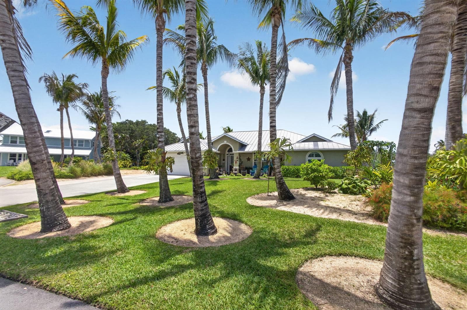 8081 SE Shiloh Terrace, Hobe Sound, FL 33455 photo 2