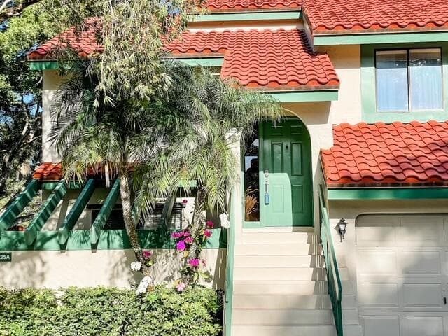 25 Lexington Lane W # E, Palm Beach Gardens, FL 33418 photo 2