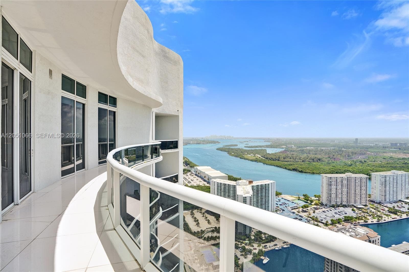 16001 Collins Ave # 4305, Sunny Isles Beach, FL 33160 photo 2