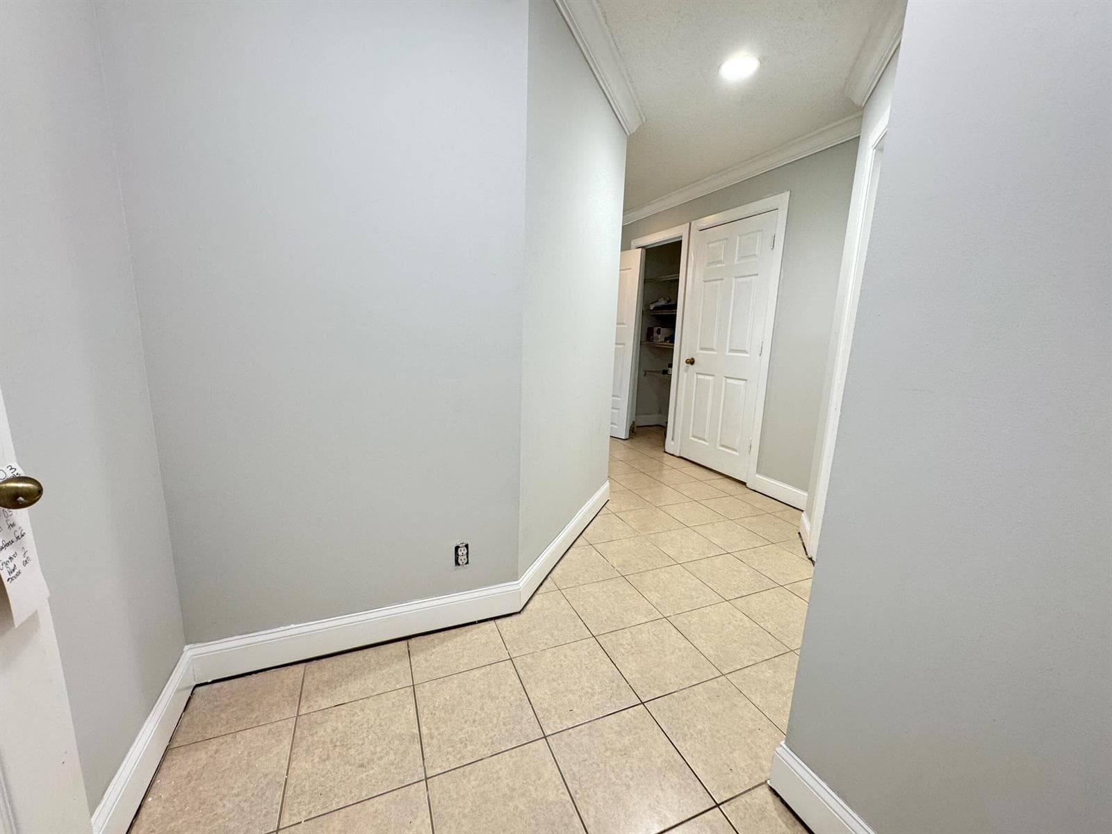 945 Imperial Lake Road, FL 33413 photo 4