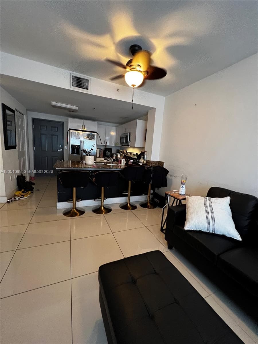 2300 NW 7th Street # 304, Miami, FL 33125 photo 4
