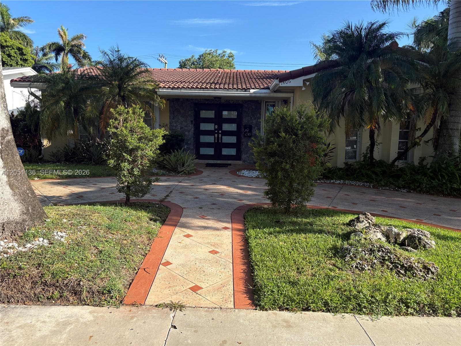 1406 Coolidge St, Hollywood, FL 33020 photo 2