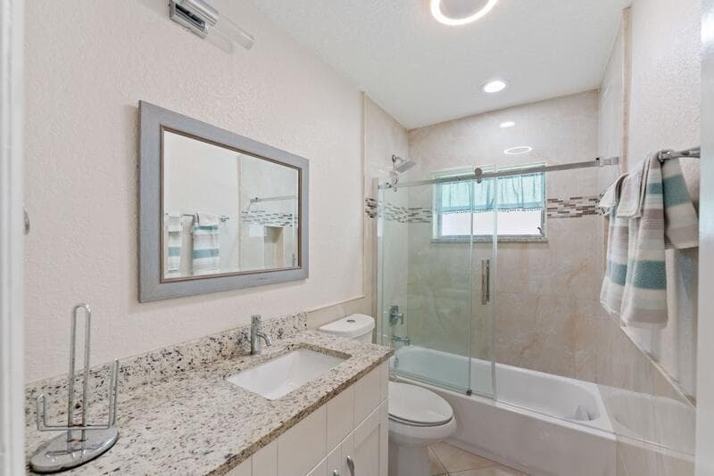 4184 NW 52nd Avenue, Lauderdale Lakes, FL 33319 photo 2