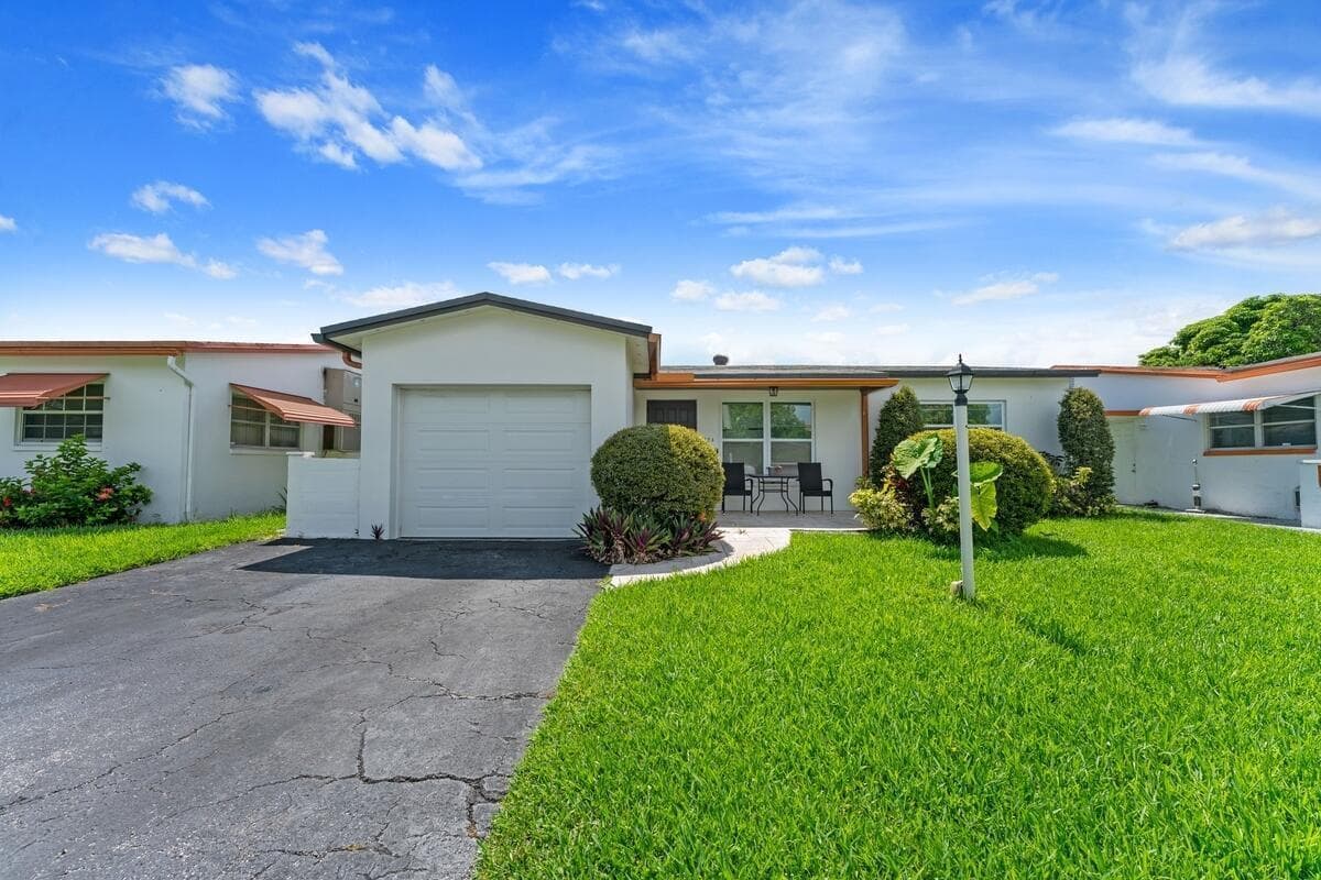 4184 NW 52nd Avenue, Lauderdale Lakes, FL 33319 photo 3