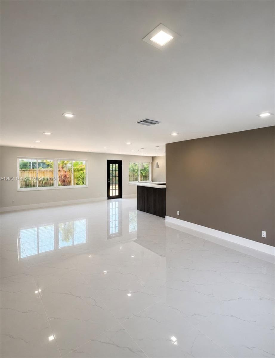 3430 SW 17th St, Fort Lauderdale, FL 33312 photo 3