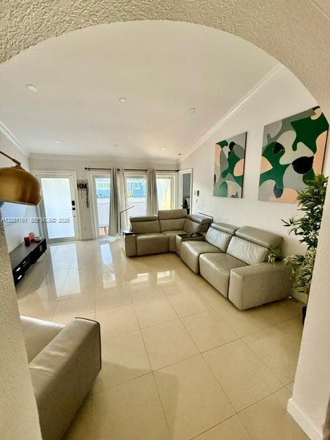 10350 SW 208th Ter, Cutler Bay, FL 33189 photo 2