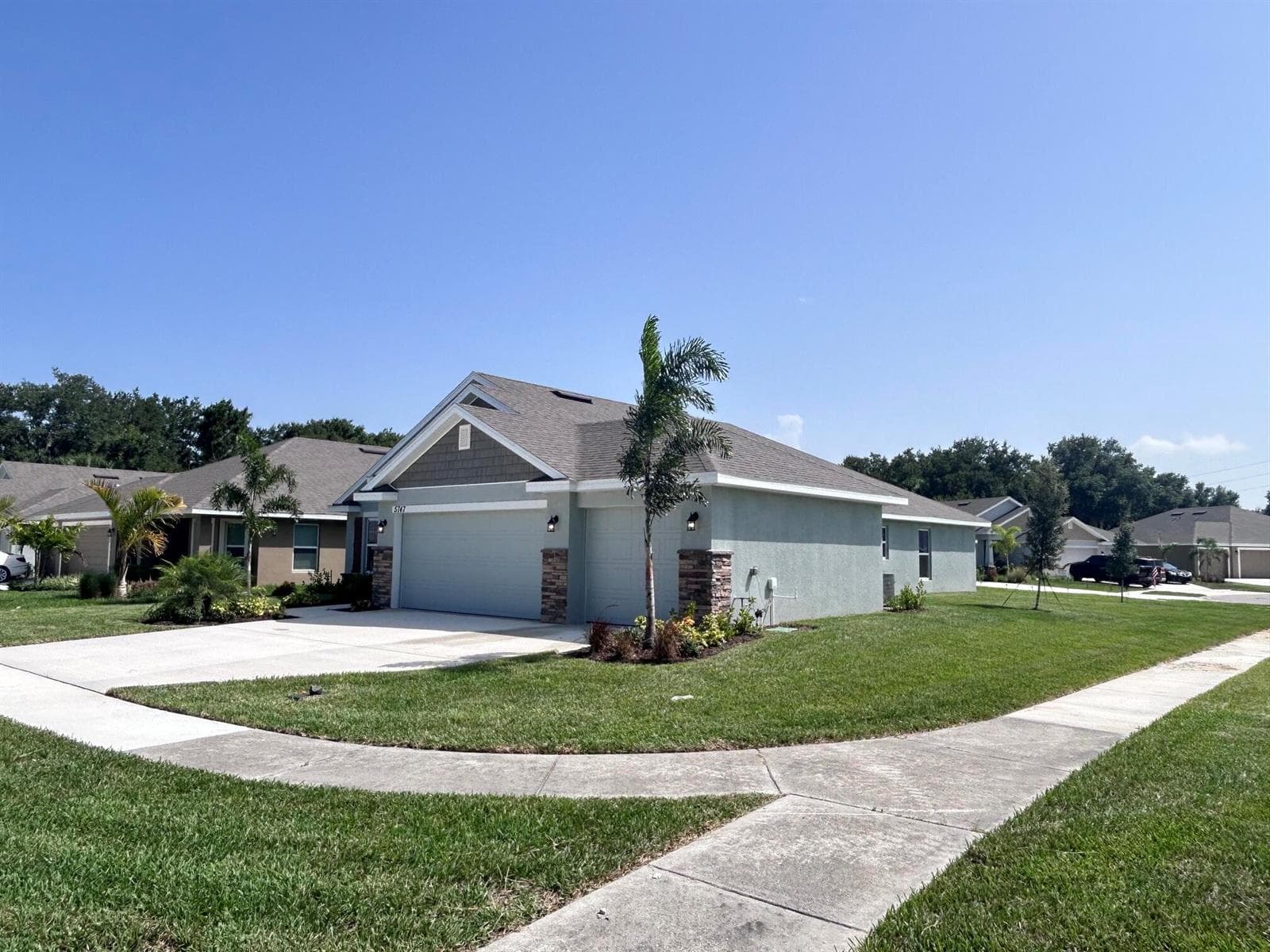 5747 Waterstone Boulevard, Fort Pierce, FL 34951 photo 2