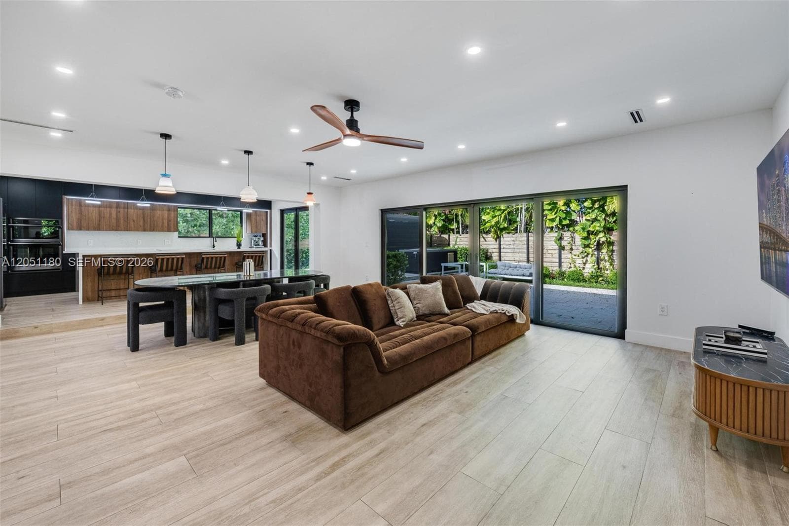 10555 NE 2nd Ave, Miami Shores, FL 33138 photo 4