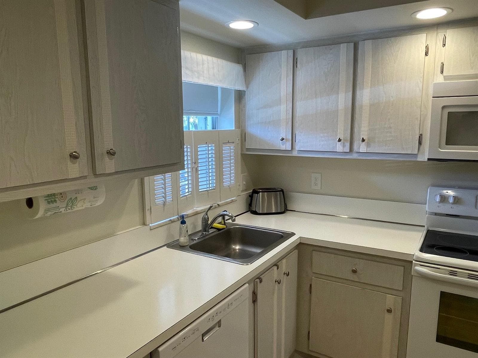 1190 W Sugar Sands Boulevard # 514, Singer Island, FL 33404 photo 5