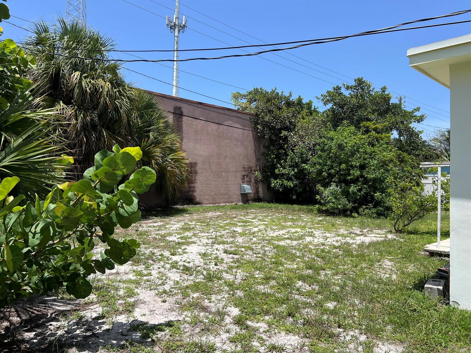 816 24th Avenue N, FL 33460 photo 5