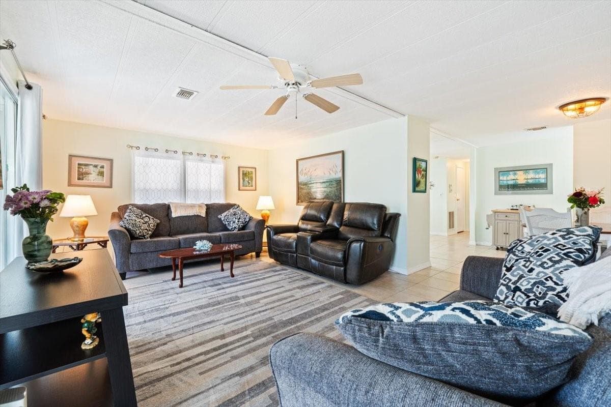 5389 NW 3rd Avenue, Deerfield Beach, FL 33064 photo 4