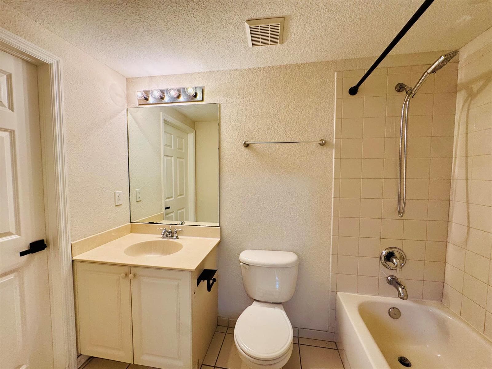 1954 Freeport Lane # 1954, Riviera Beach, FL 33404 photo 5