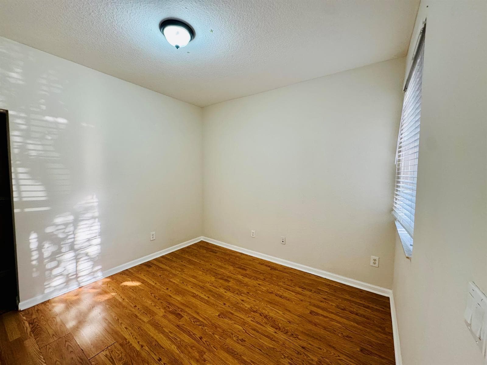 1954 Freeport Lane # 1954, Riviera Beach, FL 33404 photo 4