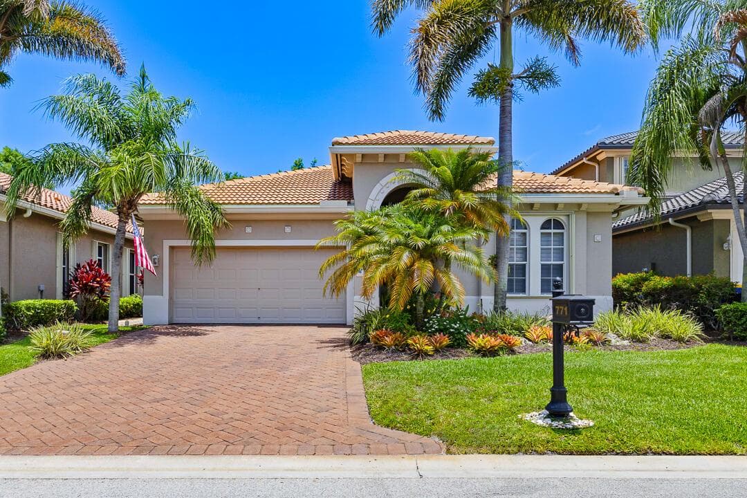 771 SW Pebble Lane, Palm City, FL 34990 photo 3