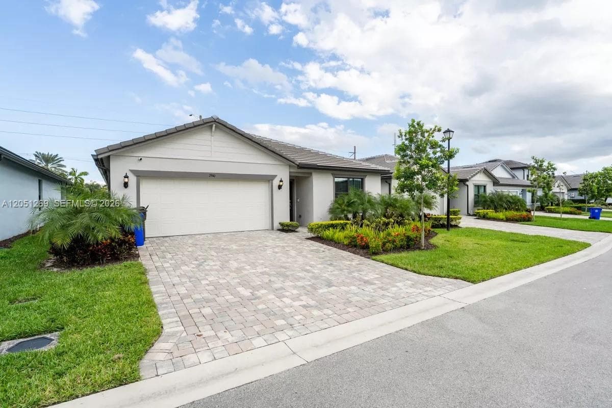 2940 Shortleaf Ave # 2940, Lauderdale Lakes, FL 33311