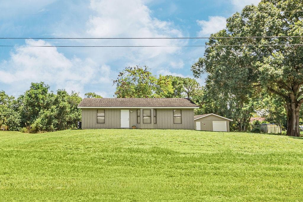 18565 47th Court N, Loxahatchee, FL 33470 photo 2