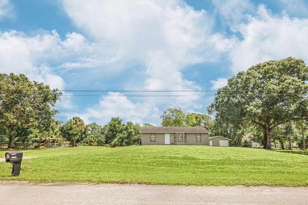 18565 47th Court N, Loxahatchee, FL 33470 photo 3