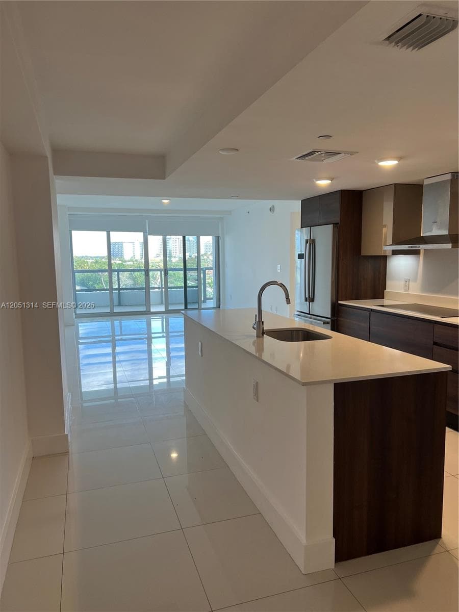 9261 E Bay Harbor Dr # 604, Bay Harbor Islands, FL 33154