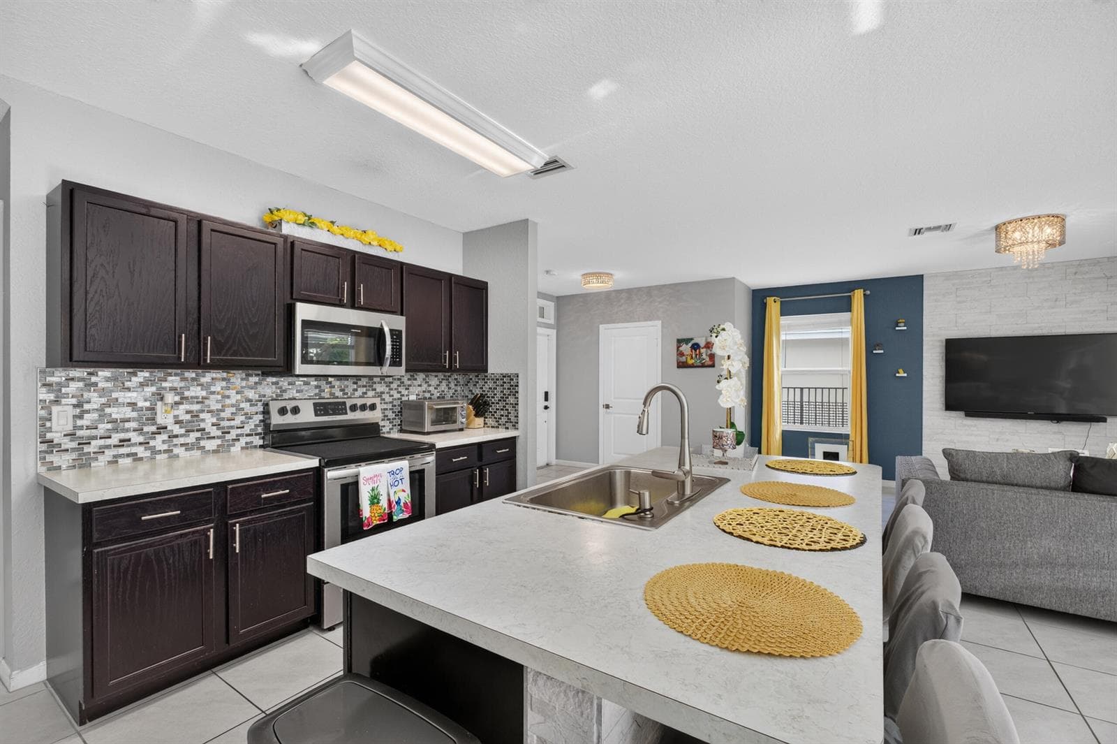 3758 Whitney Park Lane, FL 33463 photo 3