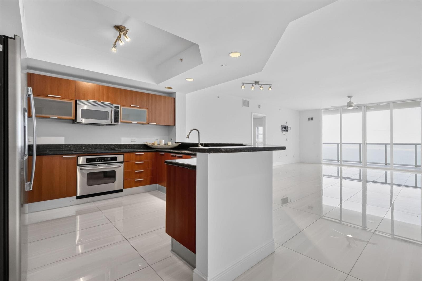 2650 Lake Shore Drive # 1005, Riviera Beach, FL 33404 photo 5