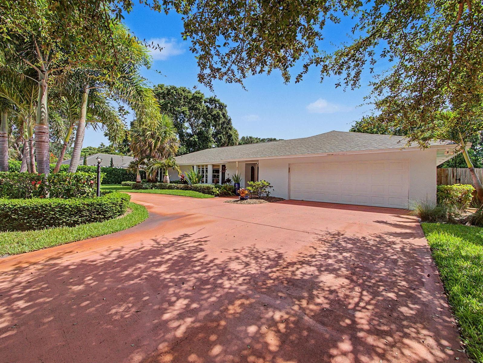 22 Banyan Road, Sewalls Point, FL 34996 photo 2