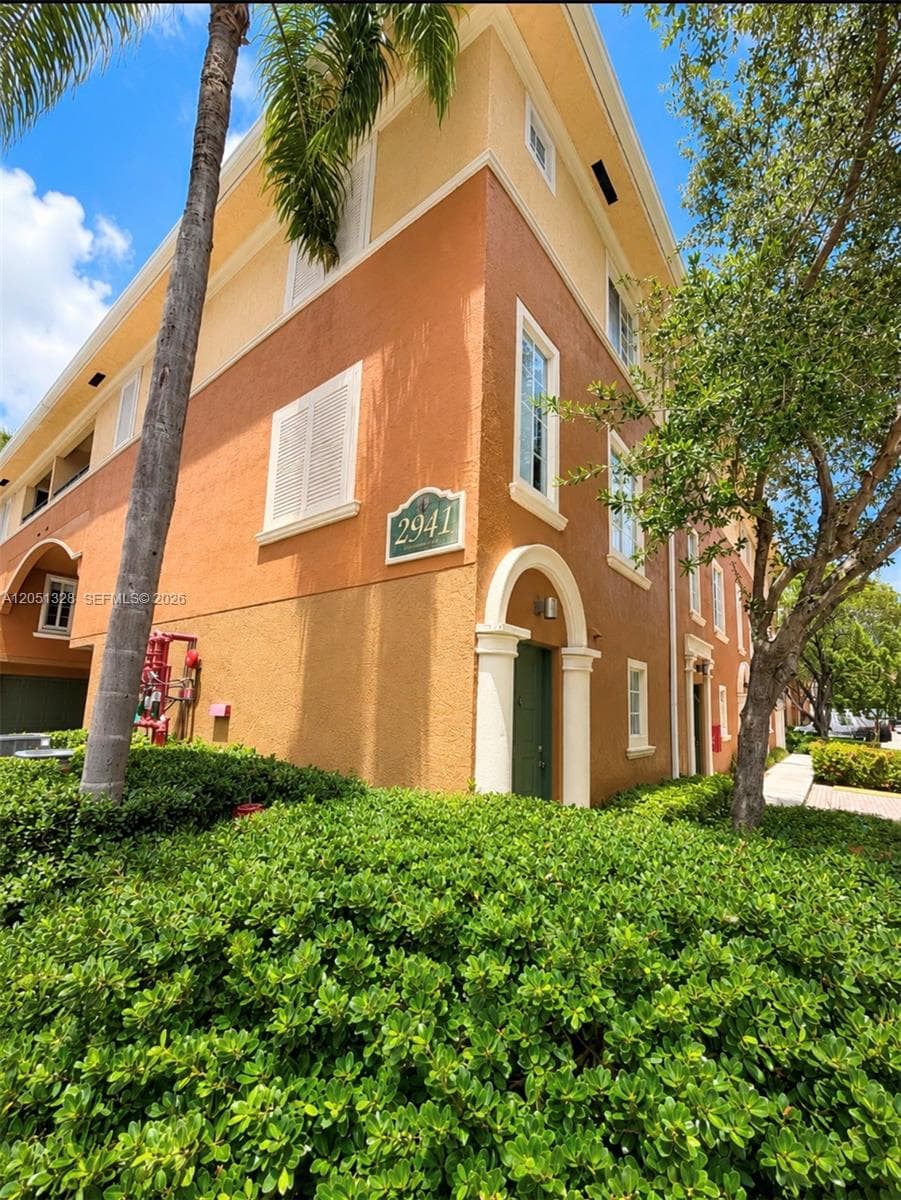 2941 NE 185th St # 1311, Aventura, FL 33180 photo 2