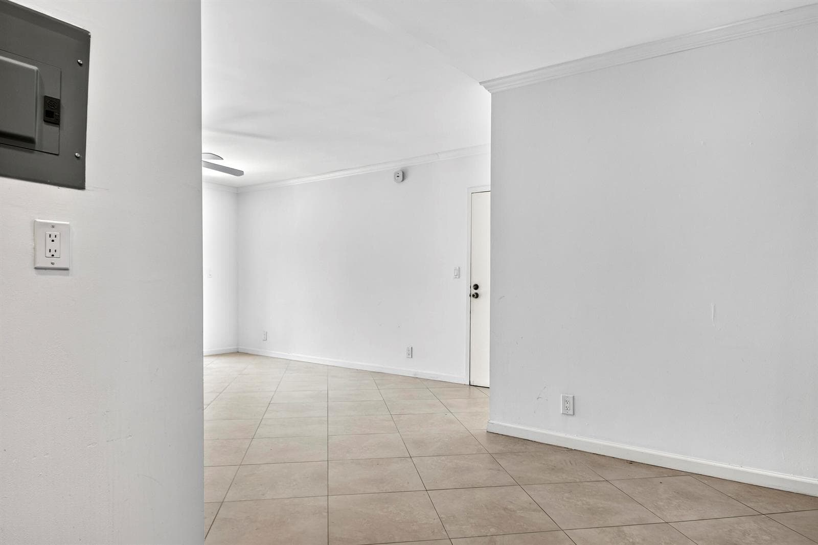 13 Jacaranda Drive # 214, Plantation, FL 33324 photo 5