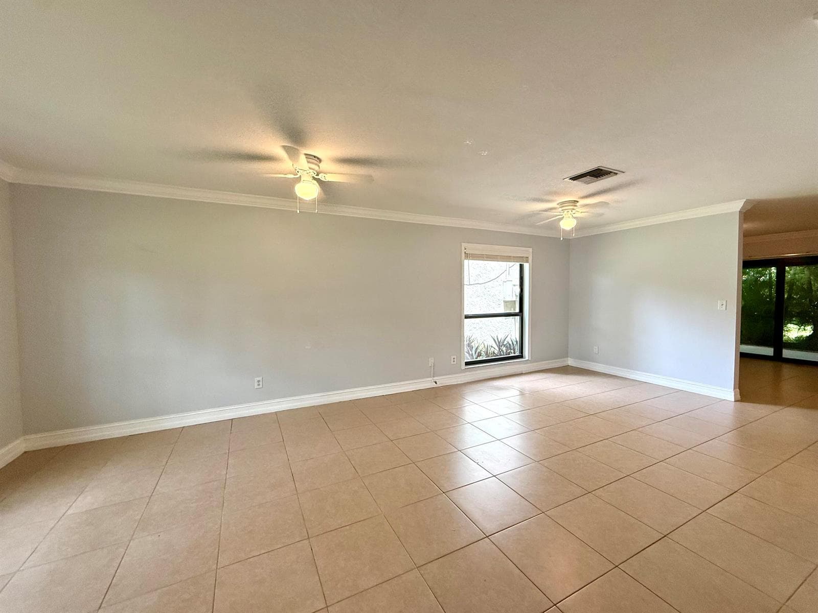 814 Sandtree Drive, Palm Beach Gardens, FL 33403 photo 4