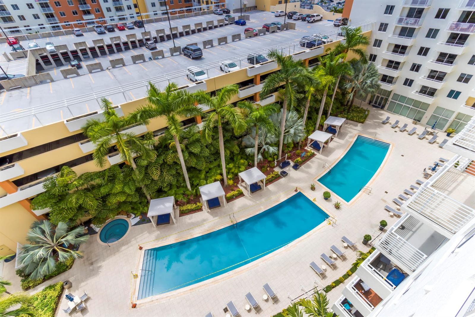 18800 NE 29th Avenue # 923, Miami, FL 33180 photo 2
