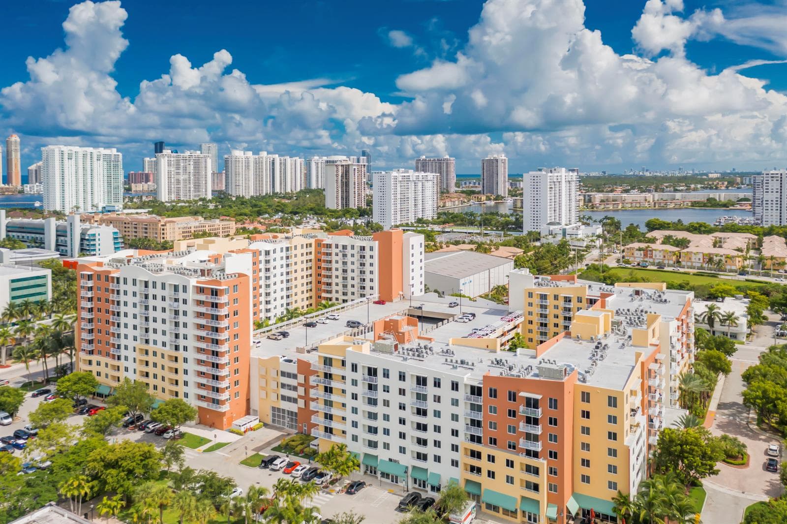 18800 NE 29th Avenue # 923, Miami, FL 33180