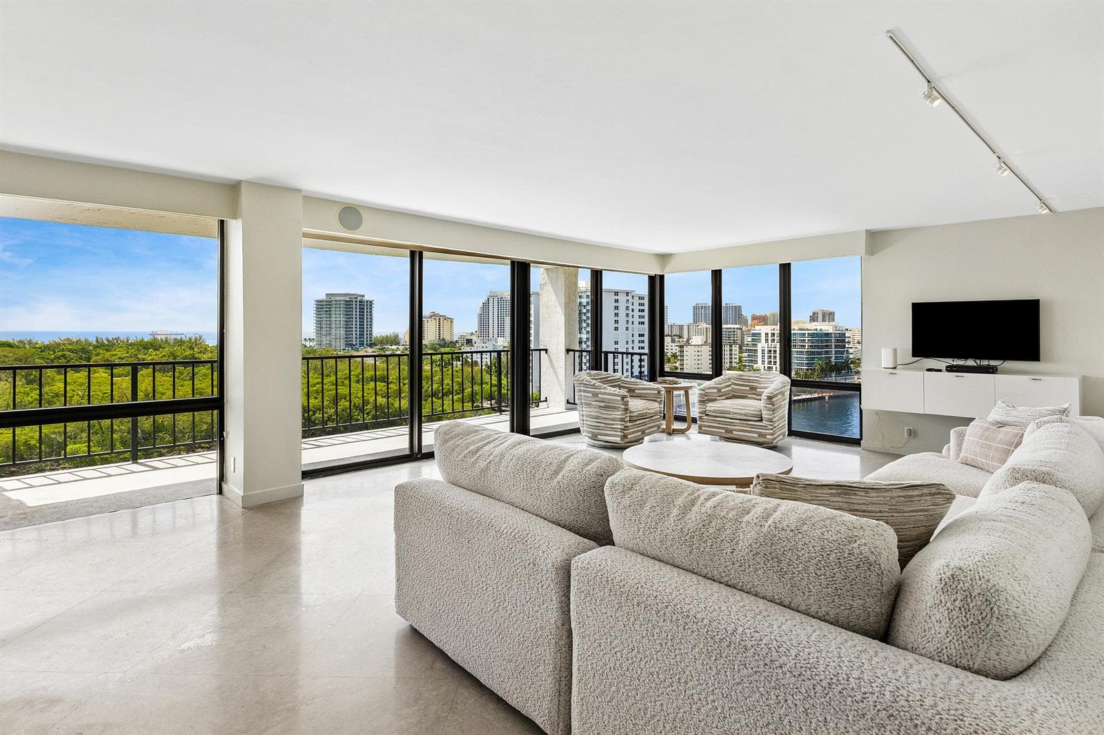 936 Intracoastal Drive # 12h, Fort Lauderdale, FL 33304 photo 2