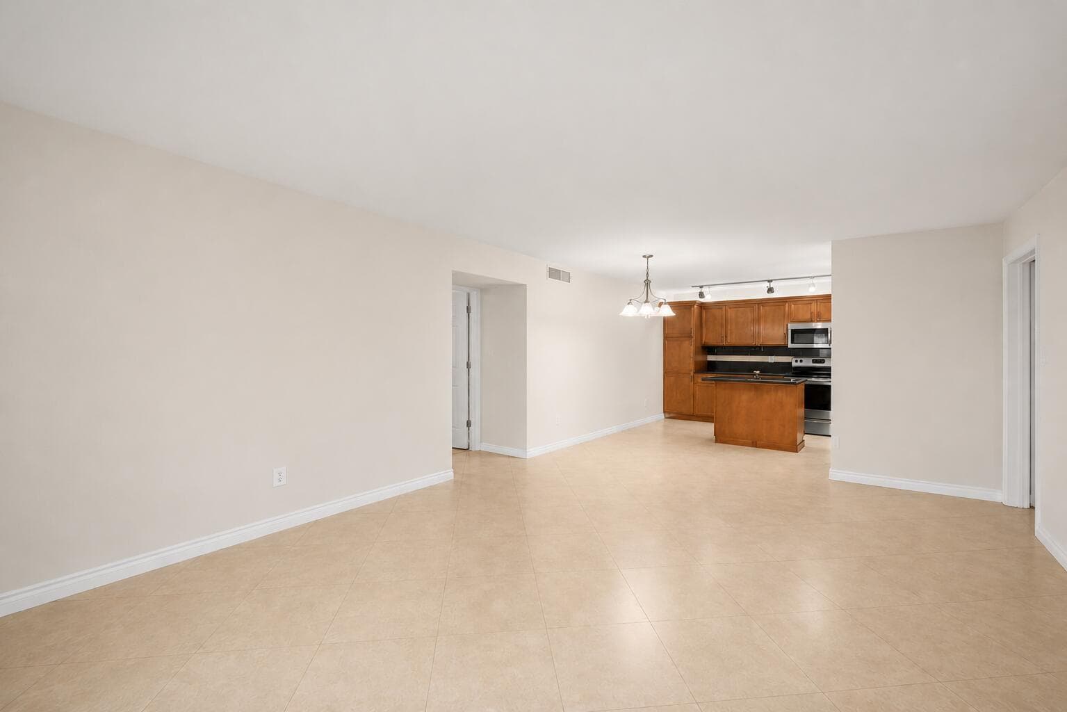 4528 SW 54th Street # 302-b, Dania Beach, FL 33314 photo 2