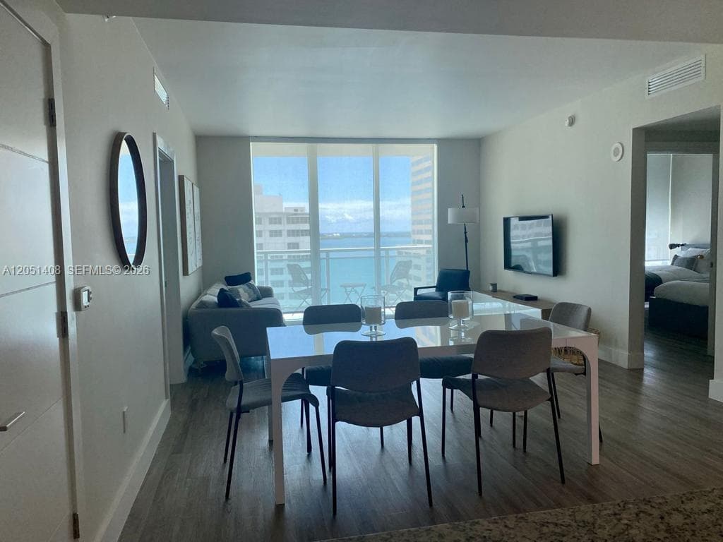 951 Brickell Ave # 1706, Miami, FL 33131 photo 5