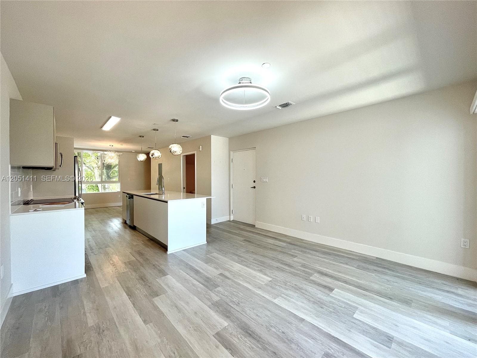 2535 NE 193rd St # 3212, Miami, FL 33180 photo 4