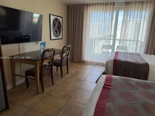 19201 Collins Ave # 837, Sunny Isles Beach, FL 33160 photo 2
