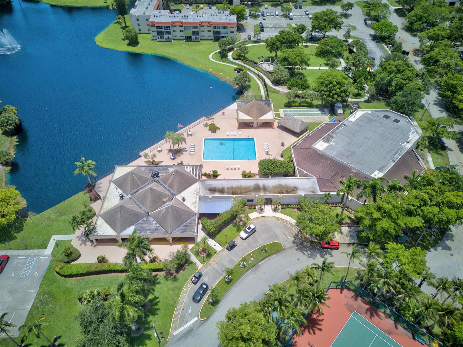 8101 N Sunrise Lakes Drive N # 112, Sunrise, FL 33322 photo 5