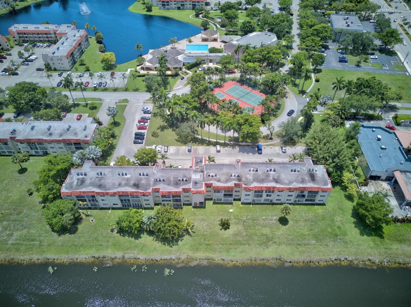 8101 N Sunrise Lakes Drive N # 112, Sunrise, FL 33322 photo 4