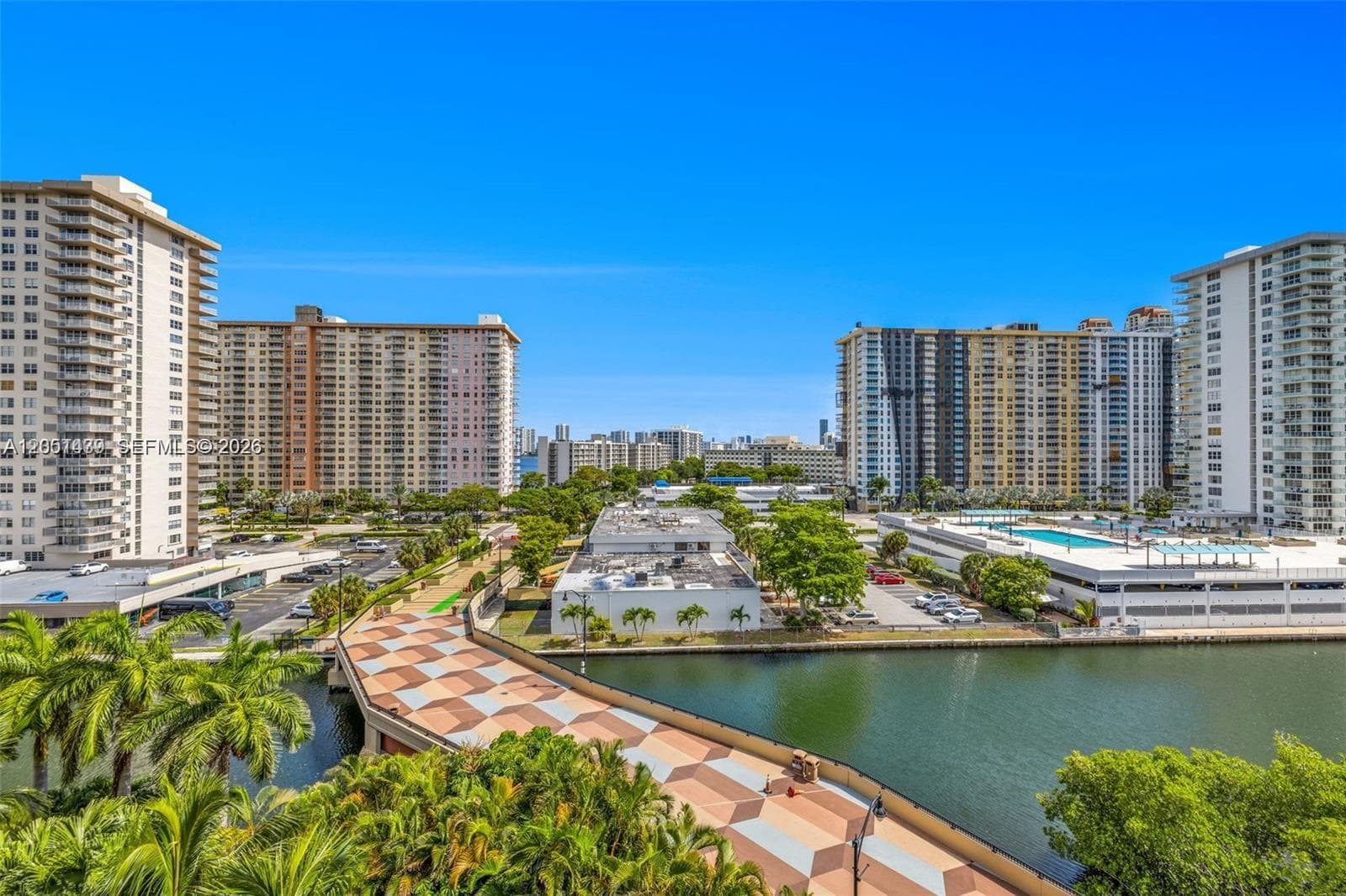 17150 N Bay Rd # 2814, Sunny Isles Beach, FL 33160 photo 2