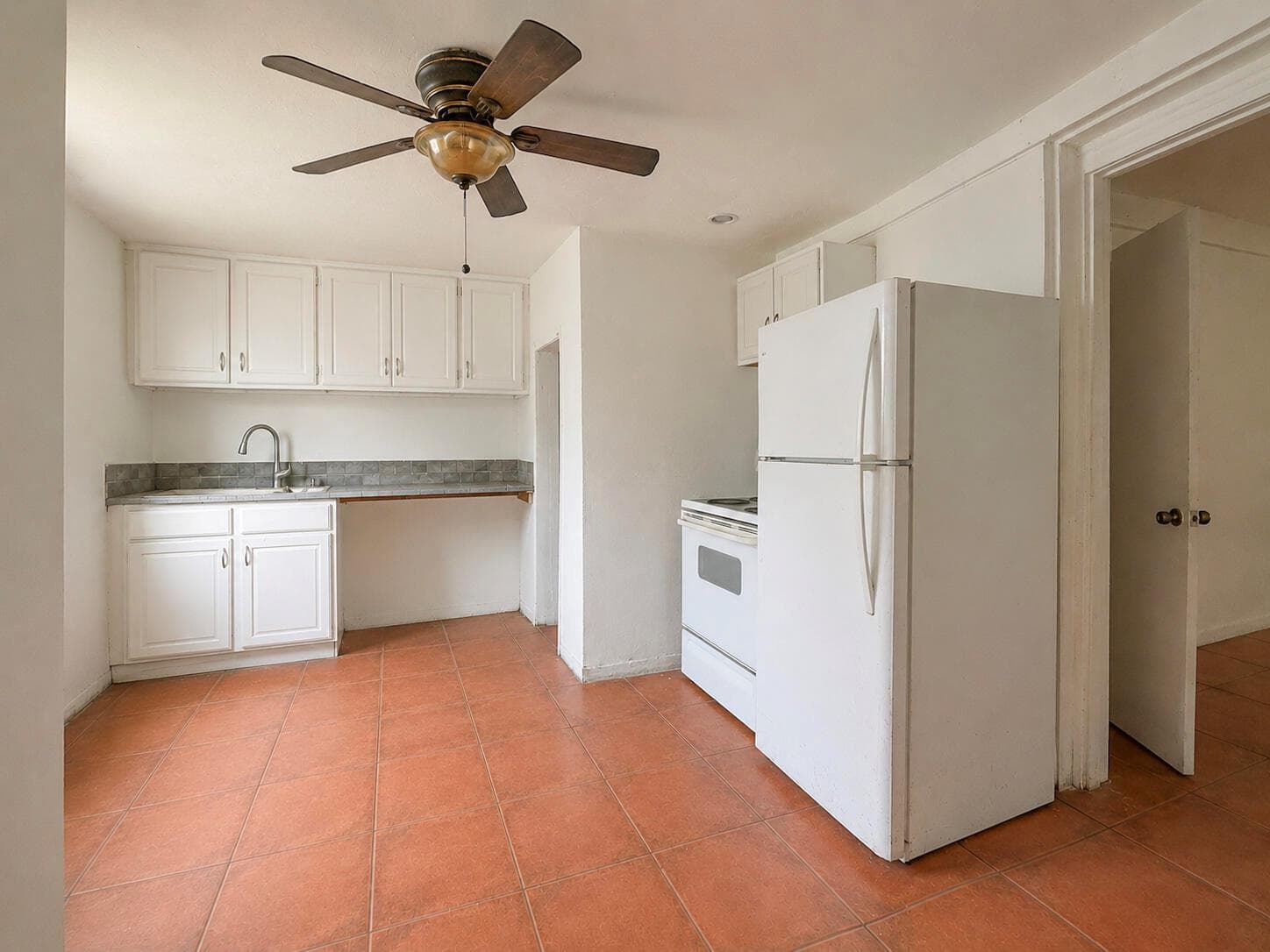 6142 SW 40th Court, Miramar, FL 33023 photo 2