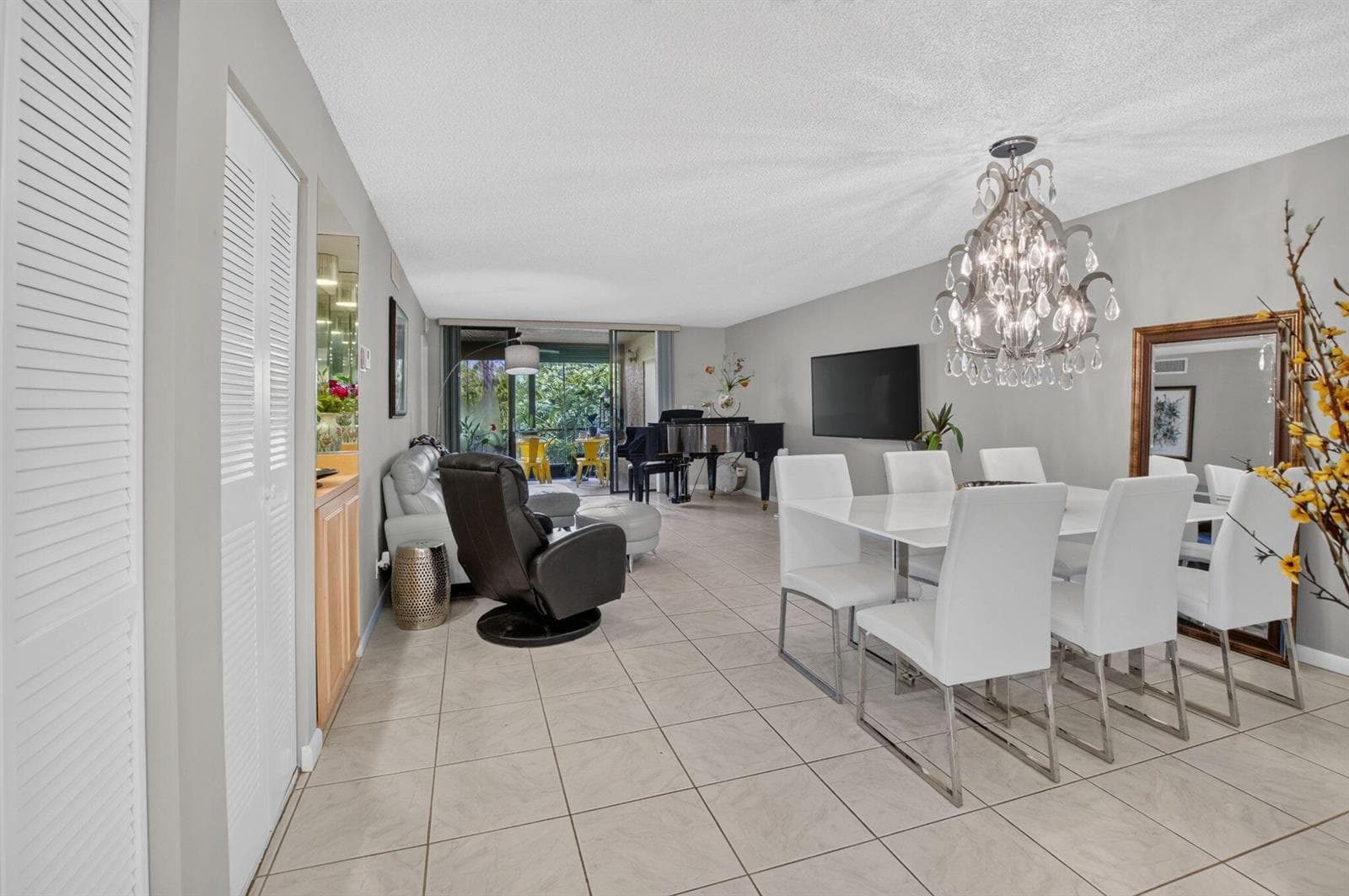 7473 Glendevon Lane # 402, Delray Beach, FL 33446 photo 4