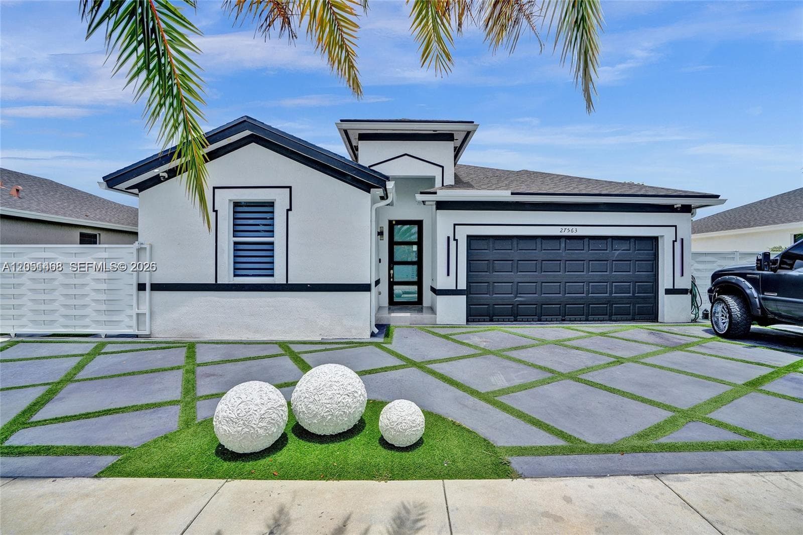 27563 SW 133rd Ave, Homestead, FL 33032 photo 2