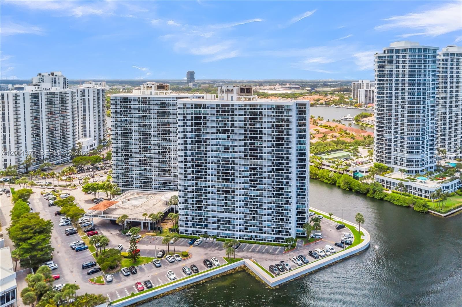 20515 E Country Club Dr # 248, Aventura, FL 33180 photo 2