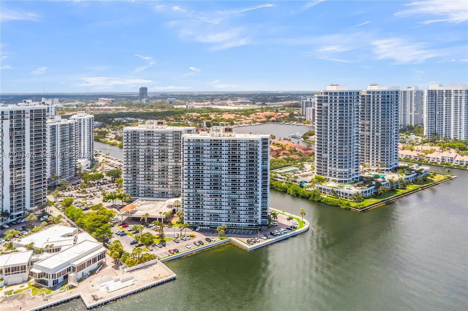 20515 E Country Club Dr # 248, Aventura, FL 33180 photo 4