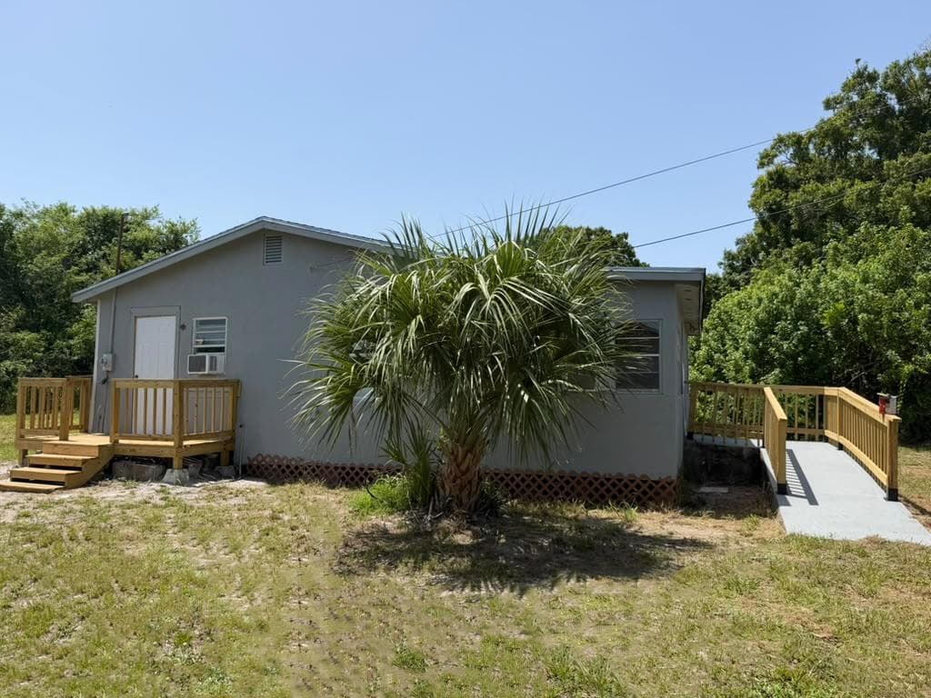 4250 29th Avenue # B, Vero Beach, FL 32967 photo 2