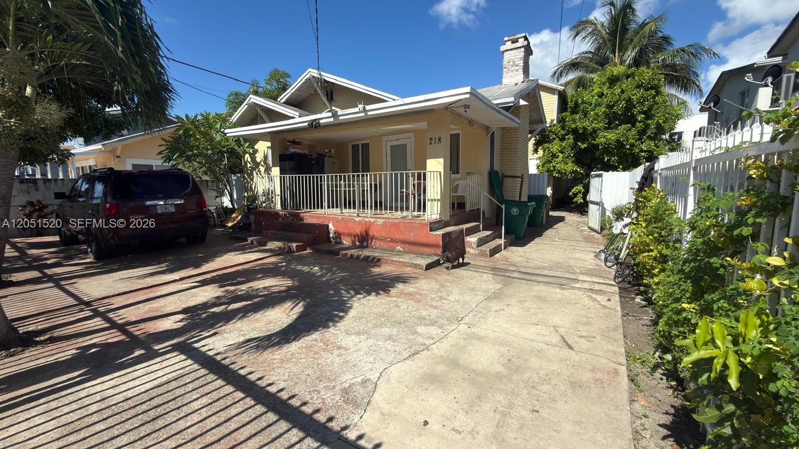 218 SW 10th Ave, Miami, FL 33130 photo 2